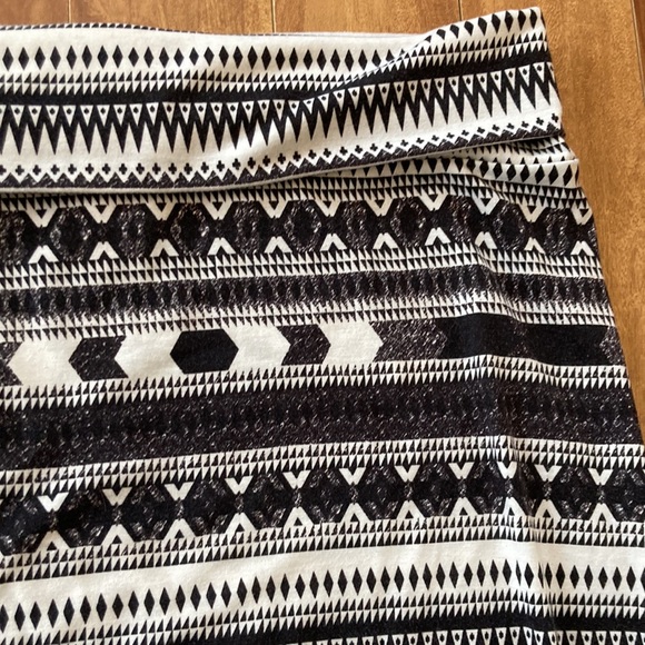MOSSIMO💫Women’s Black/White Printed Soft Maxi Skirt - Picture 5 of 7